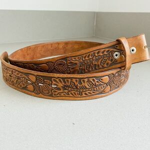 Men's Vintage Brown Western Cowboy Leather Embossed Tooled Belt size 36/35